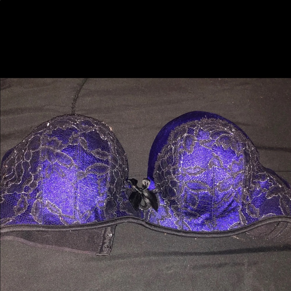 Victoria secret very sexy strapless bra